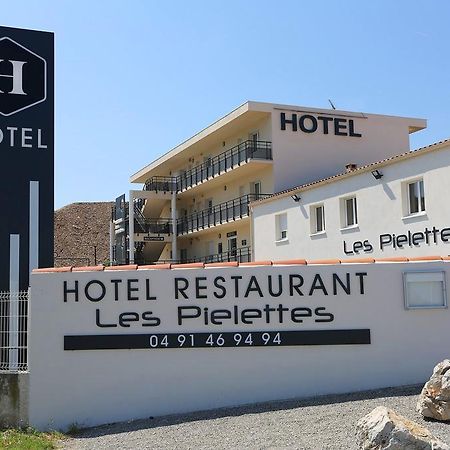 Hotel Restaurant Les Pielettes Le Rove Exteriör bild